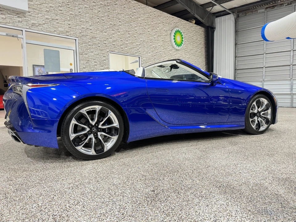 2021 Lexus LC - Image 7 of 31