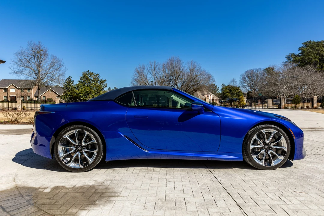 2021 Lexus LC - Image 6 of 31