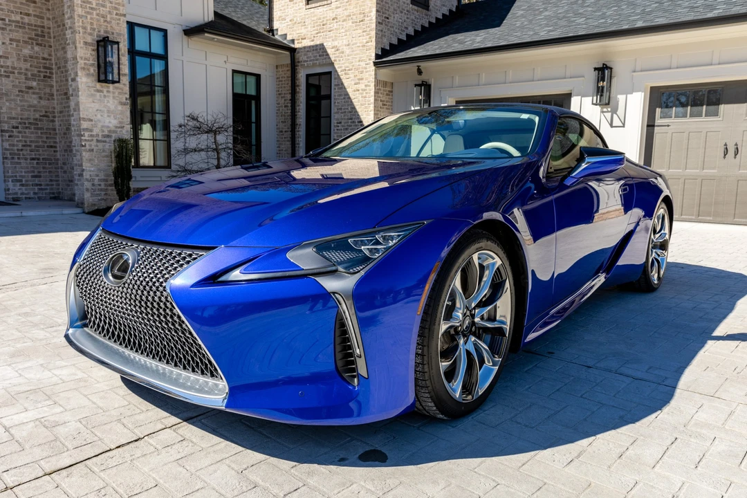 2021 Lexus LC - Image 2 of 31