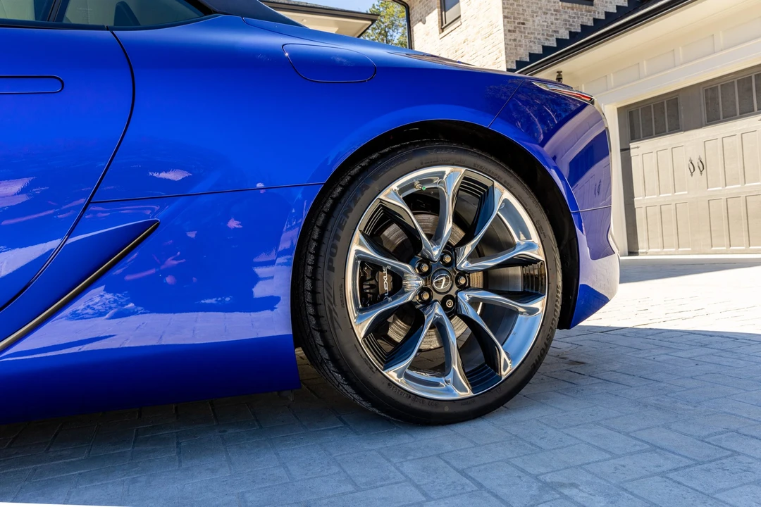 2021 Lexus LC - Image 20 of 31