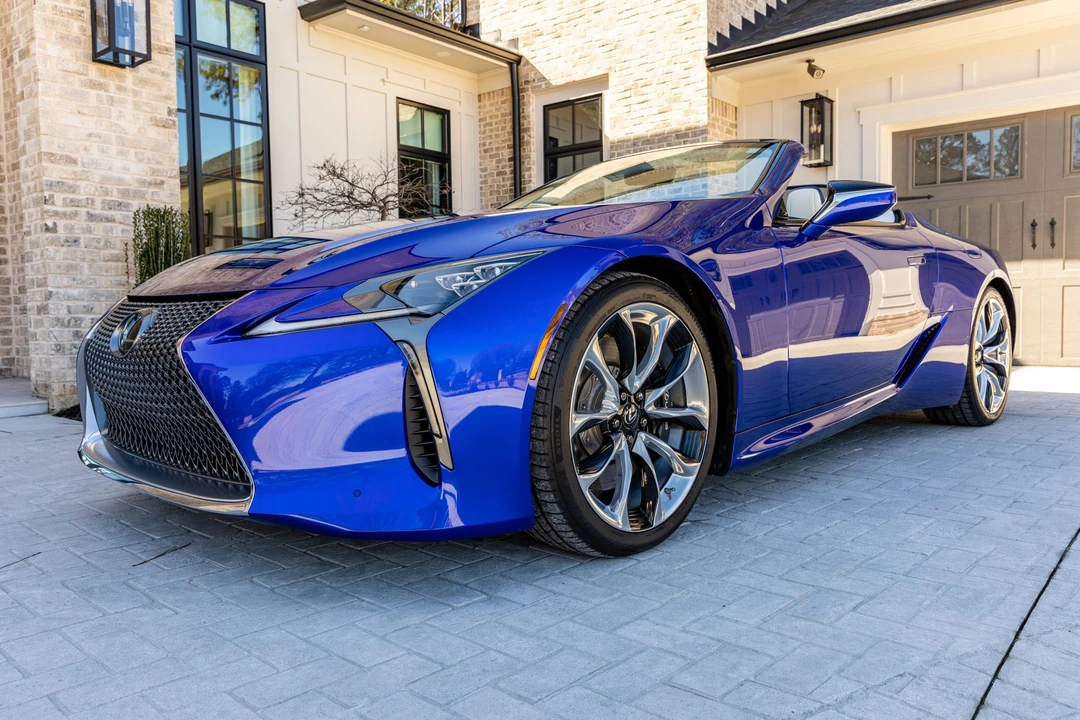 2021 Lexus LC - Image 11 of 31
