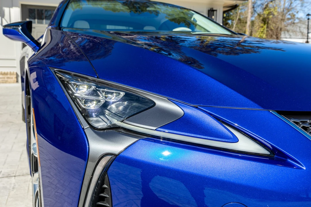 2021 Lexus LC - Image 23 of 31