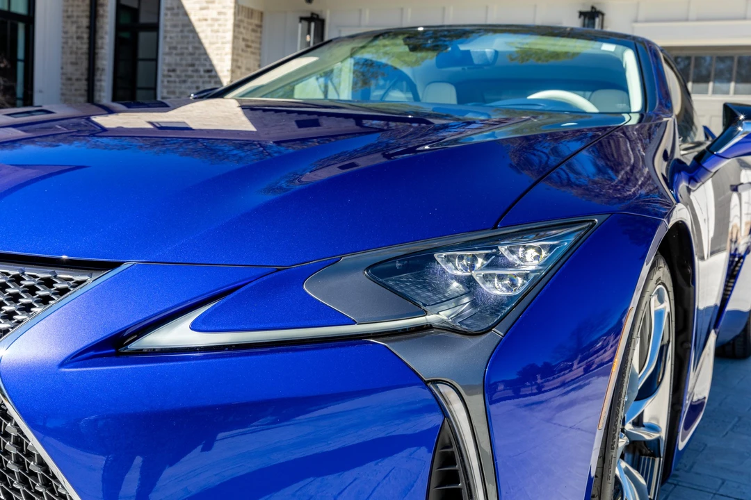 2021 Lexus LC - Image 24 of 31