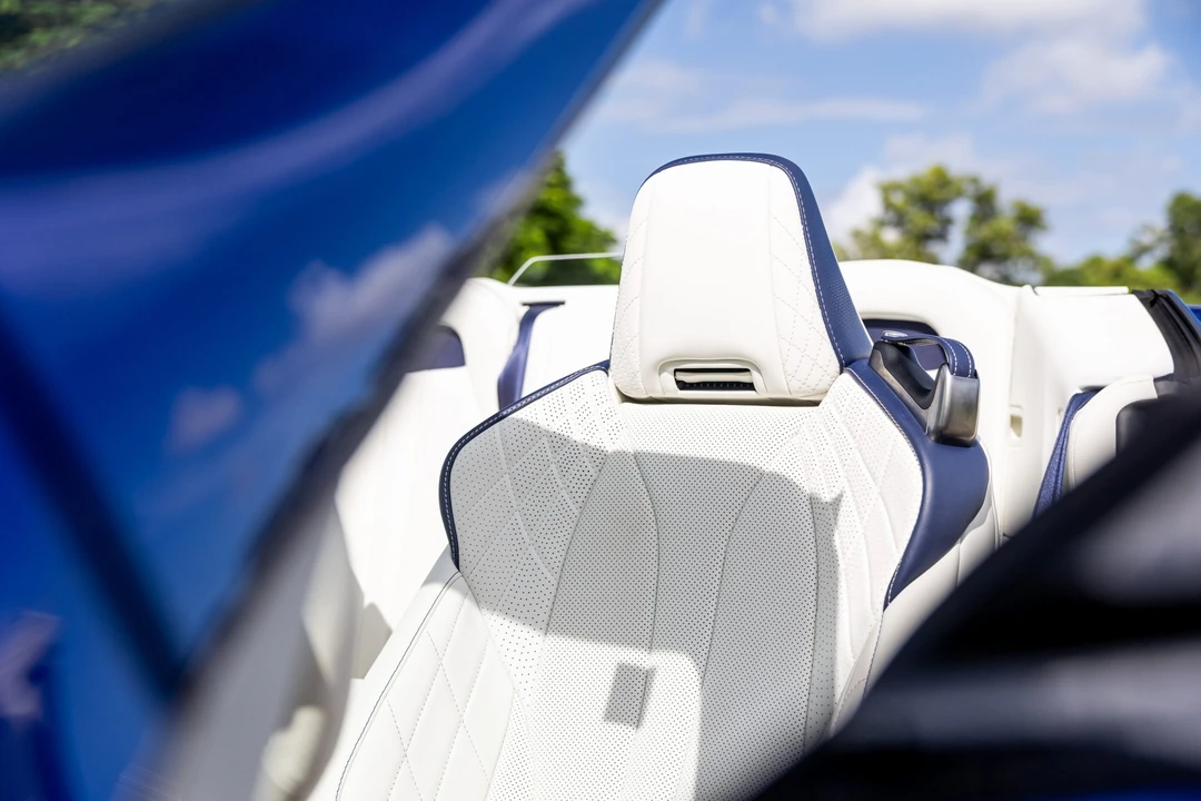 2021 Lexus LC - Image 30 of 31