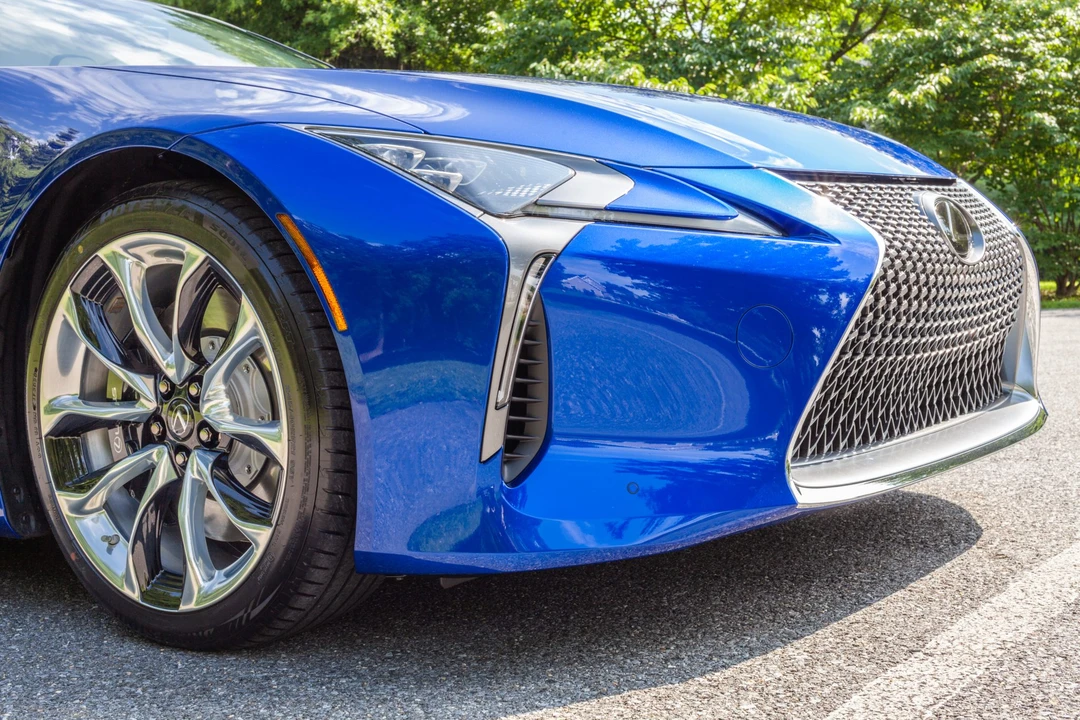 2021 Lexus LC - Image 22 of 31