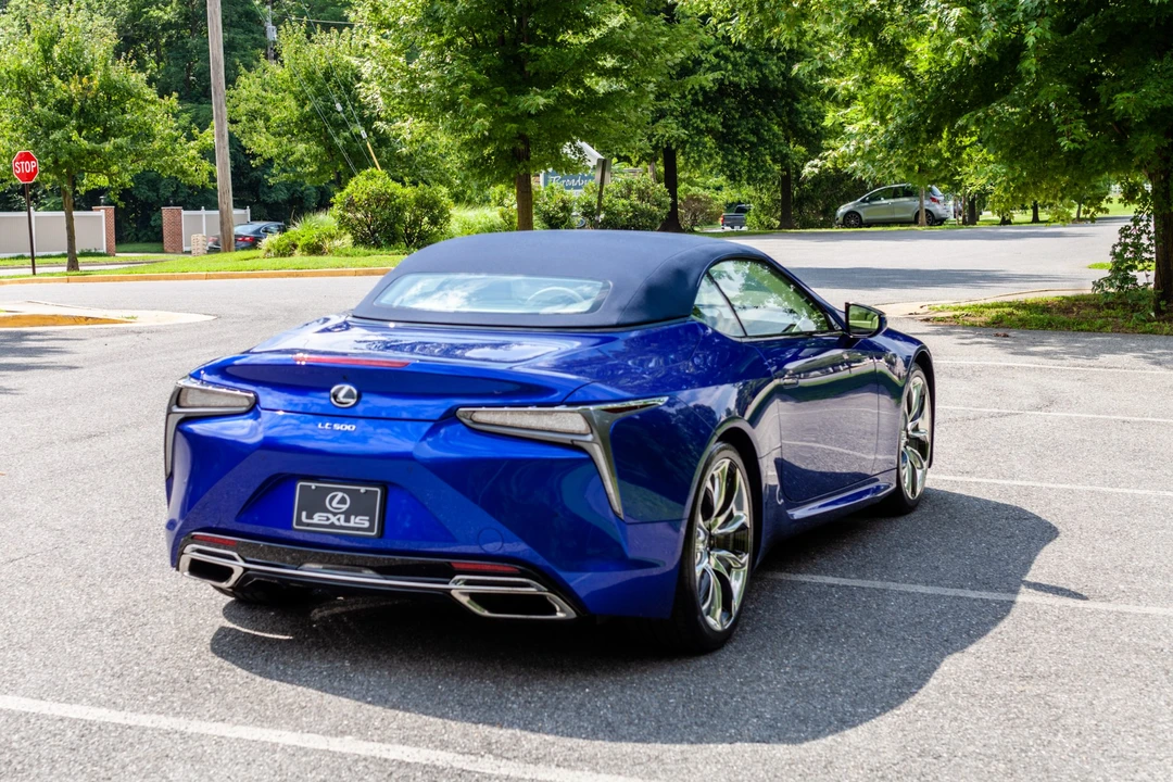 2021 Lexus LC - Image 6 of 31