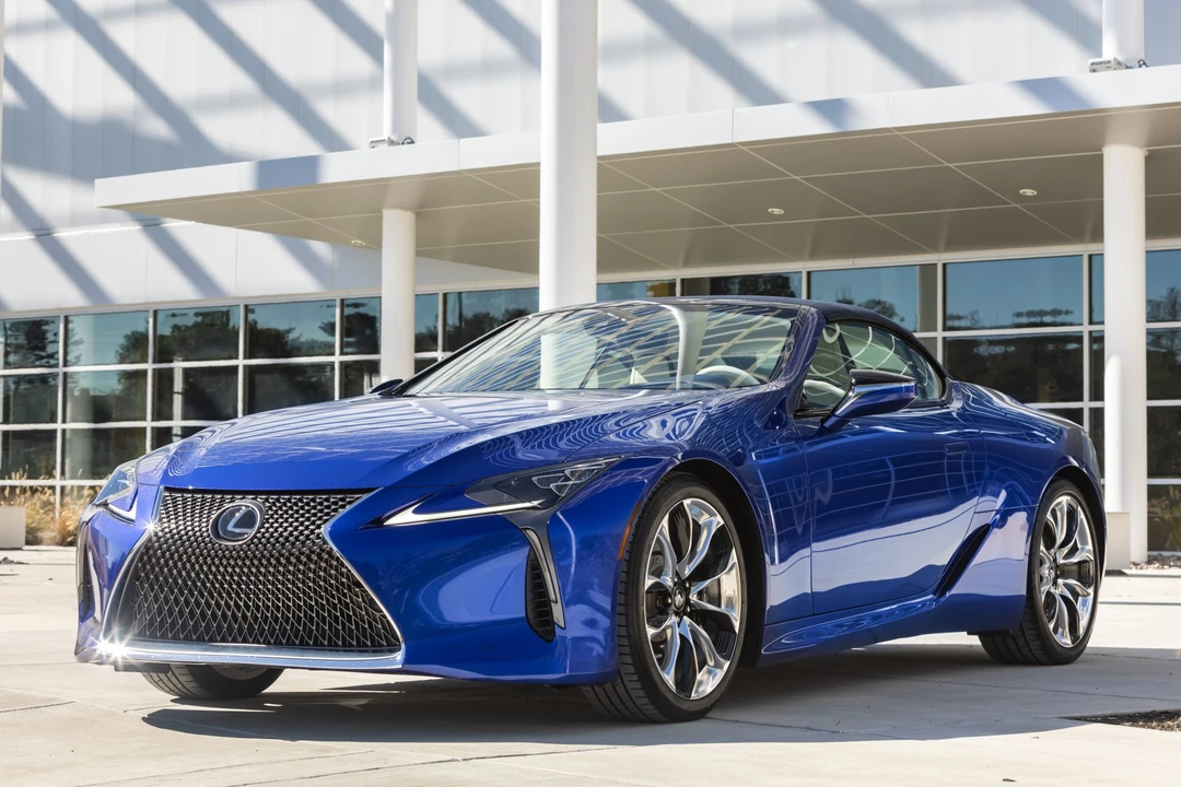 2021 Lexus LC - Image 12 of 31