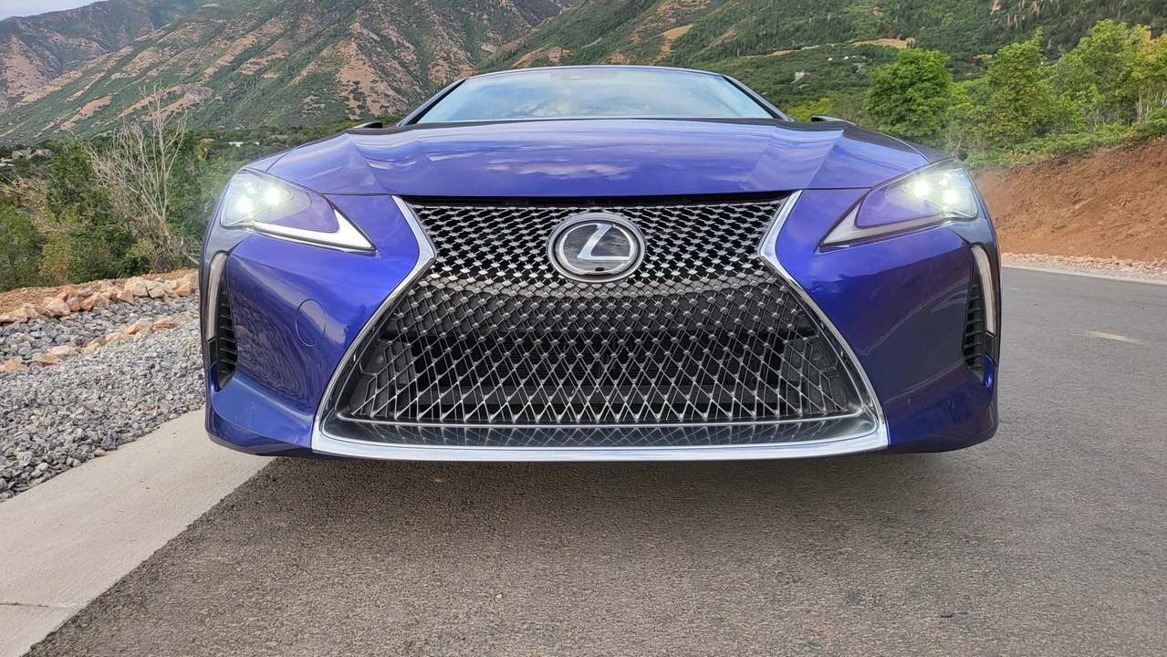 2021 Lexus LC - Image 5 of 31