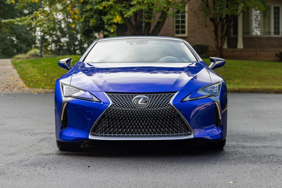 2021 Lexus LC - Image 11 of 31