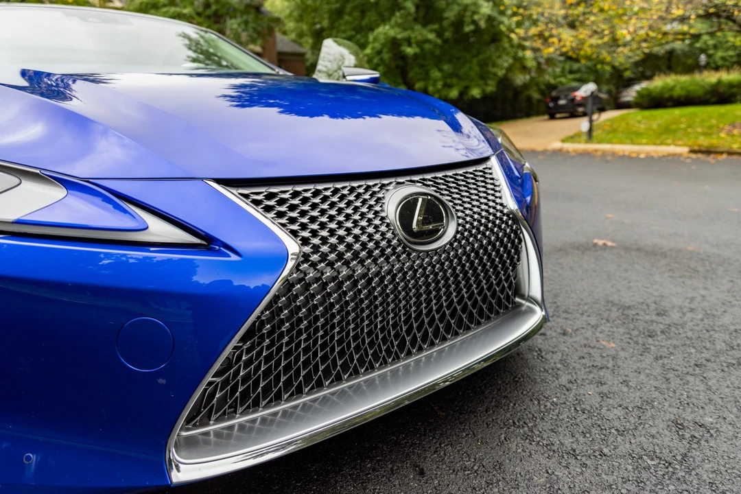 2021 Lexus LC - Image 27 of 31
