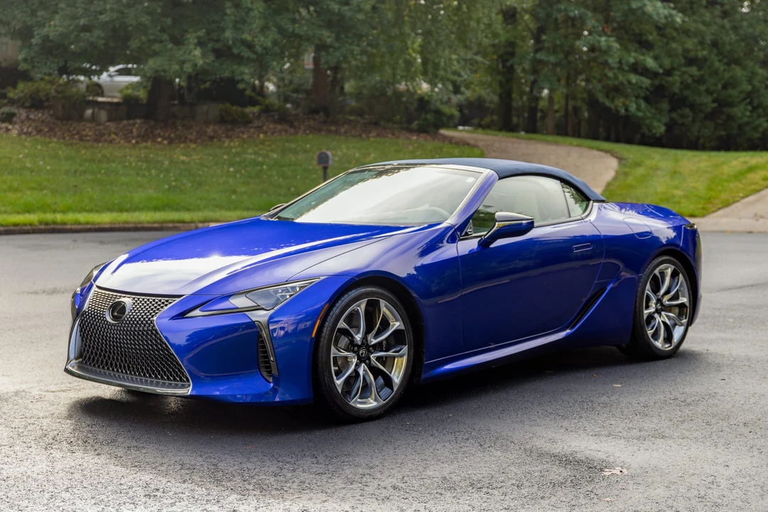 2021 Lexus LC - Image 10 of 31