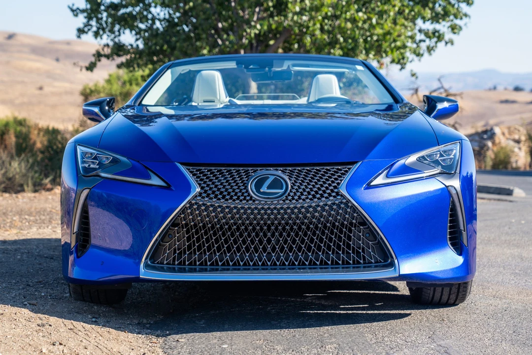 2021 Lexus LC - Image 2 of 31