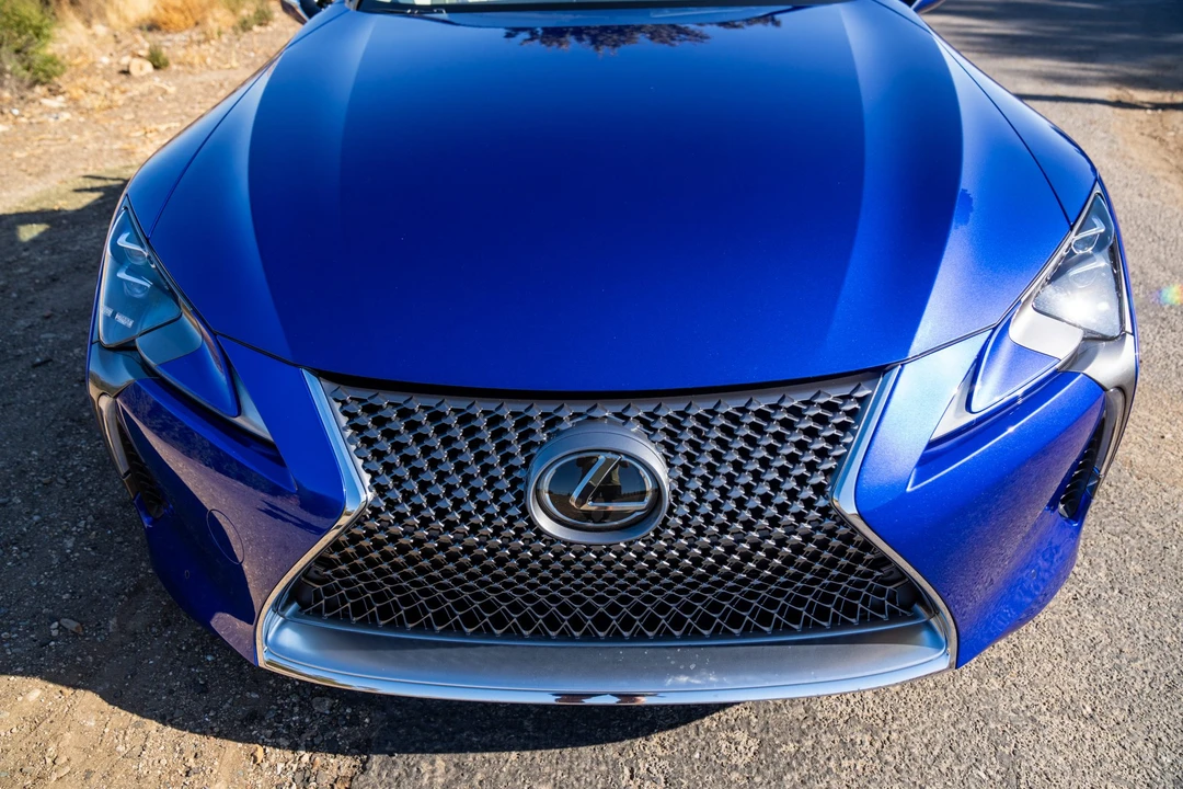 2021 Lexus LC - Image 27 of 31