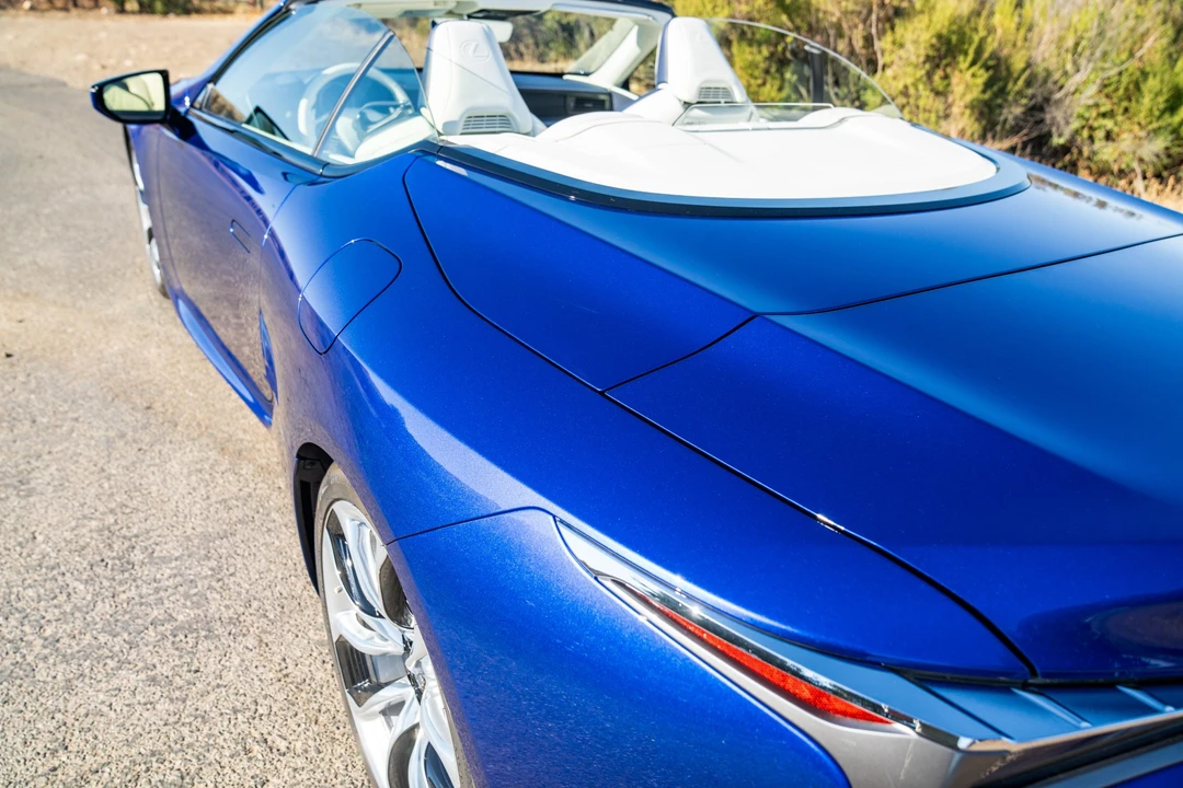 2021 Lexus LC - Image 31 of 31