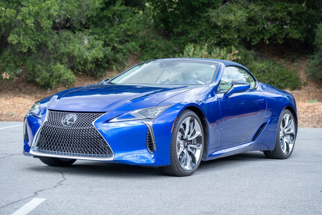 2021 Lexus LC - Image 9 of 31