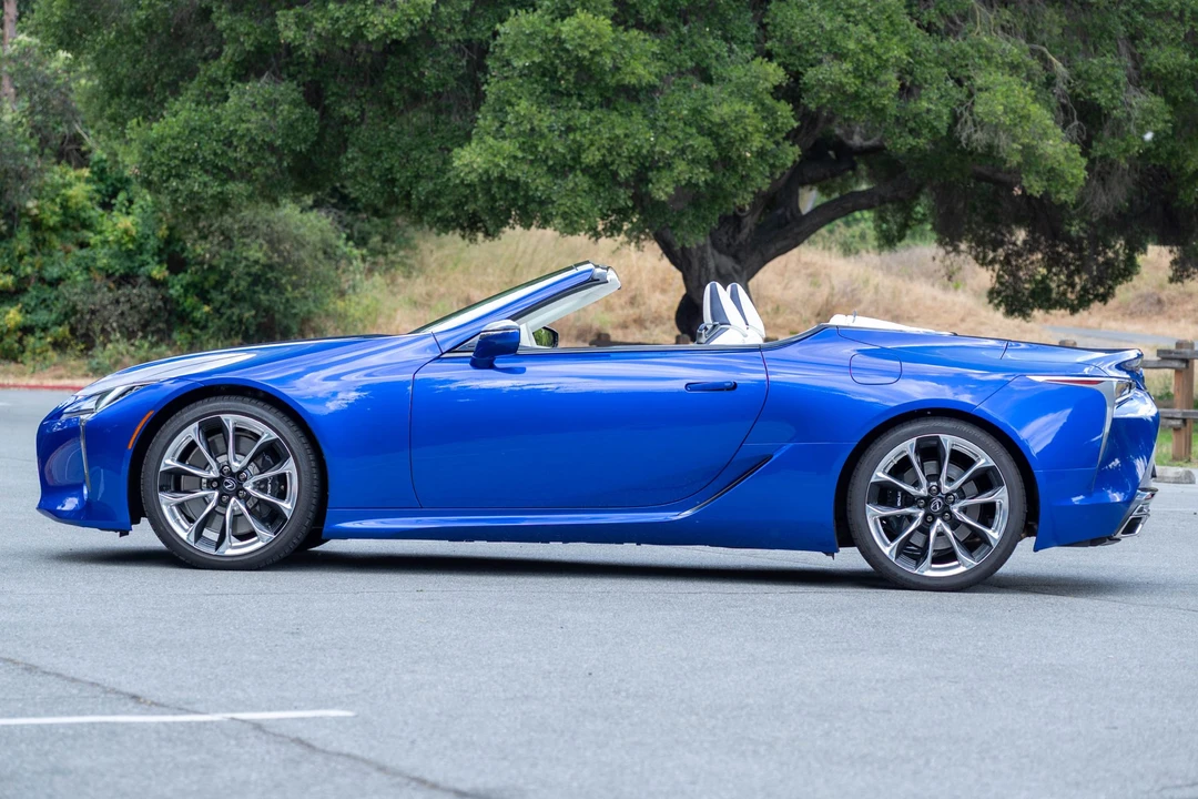 2021 Lexus LC - Image 3 of 31