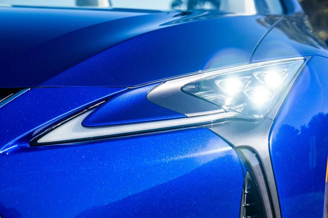 2021 Lexus LC - Image 20 of 31
