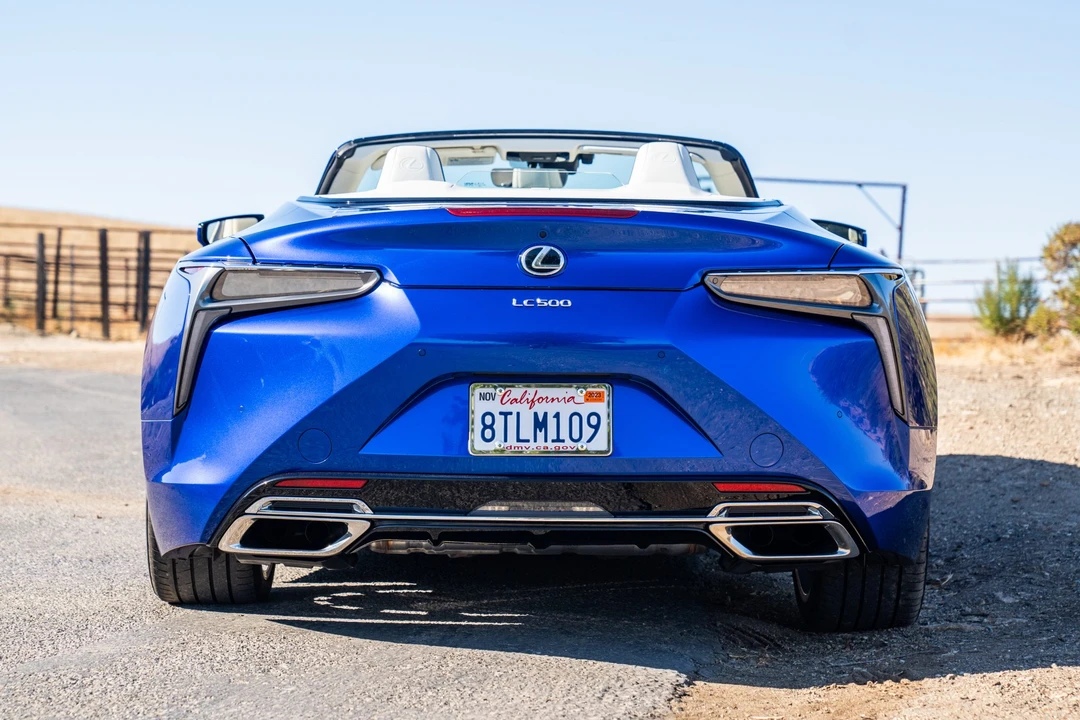 2021 Lexus LC - Image 6 of 31