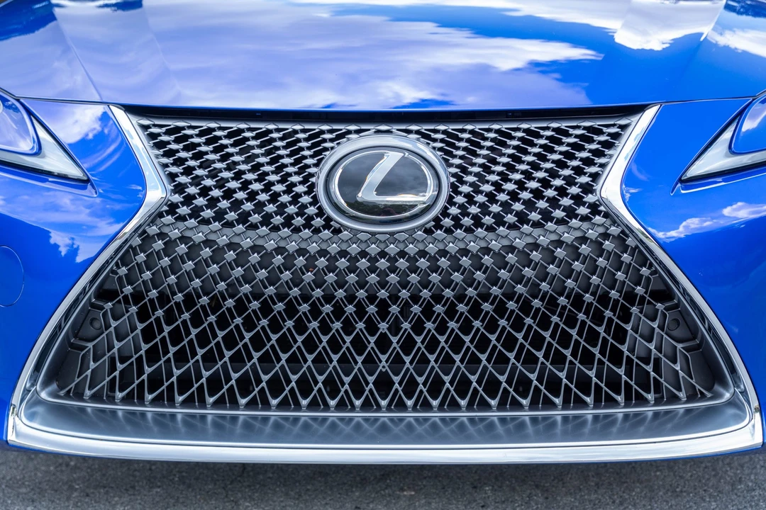 2021 Lexus LC - Image 20 of 31