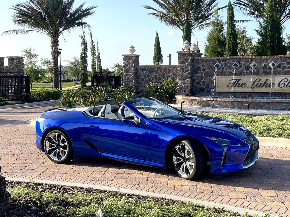 2021 Lexus LC - Image 2 of 31