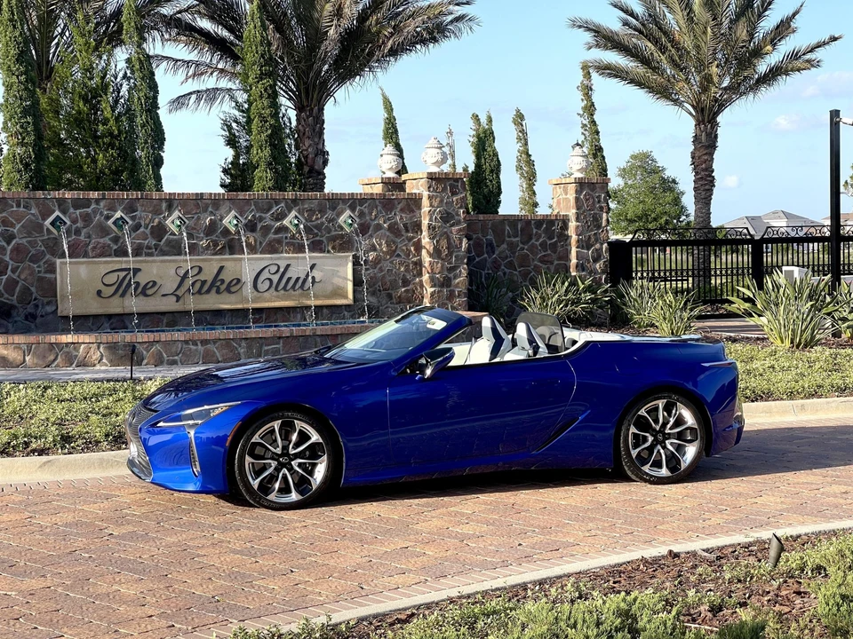 2021 Lexus LC - Image 15 of 31