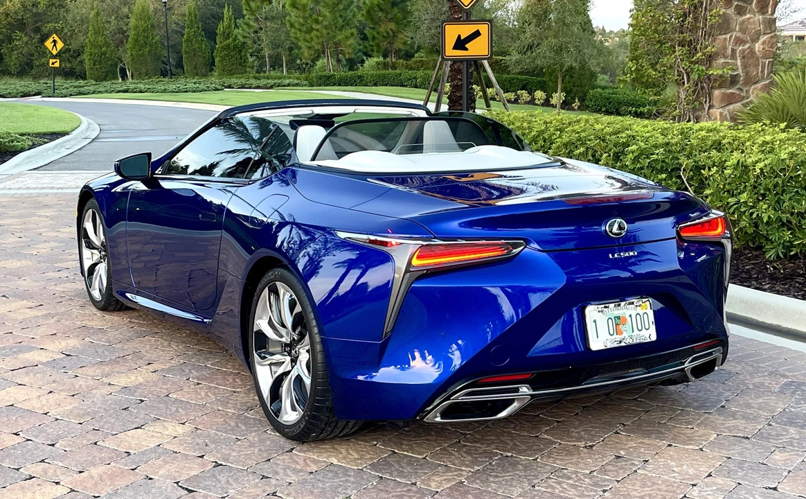 2021 Lexus LC - Image 31 of 31