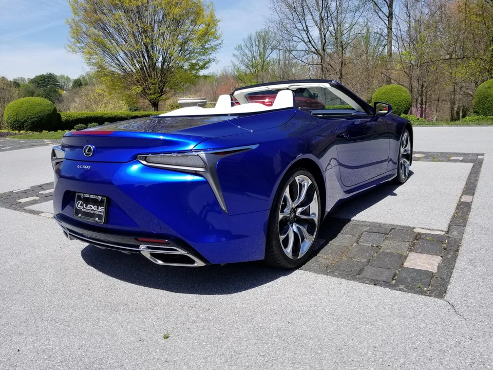 2021 Lexus LC - Image 8 of 31