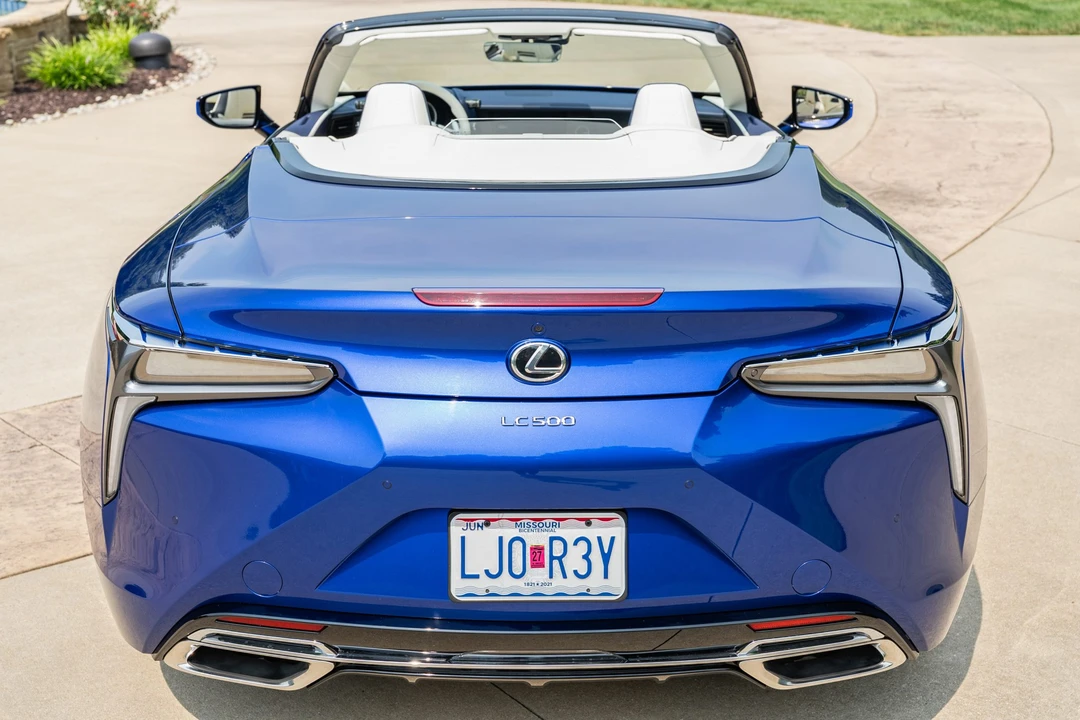 2021 Lexus LC - Image 6 of 31