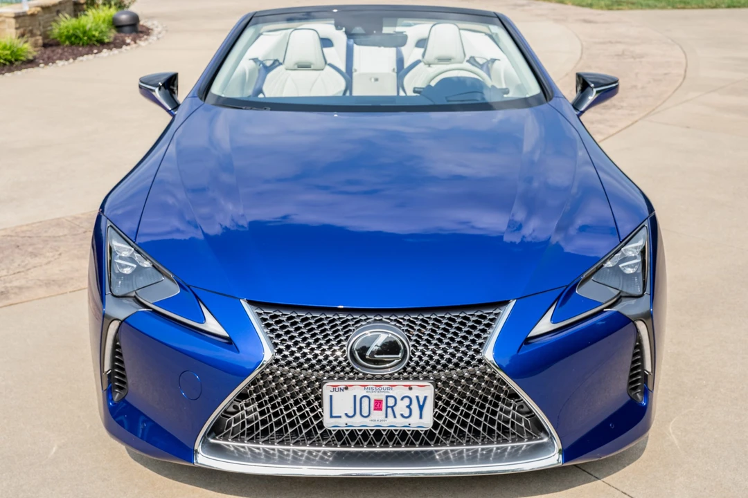 2021 Lexus LC - Image 2 of 31
