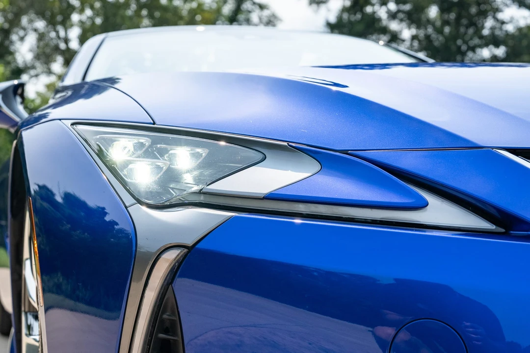 2021 Lexus LC - Image 19 of 31