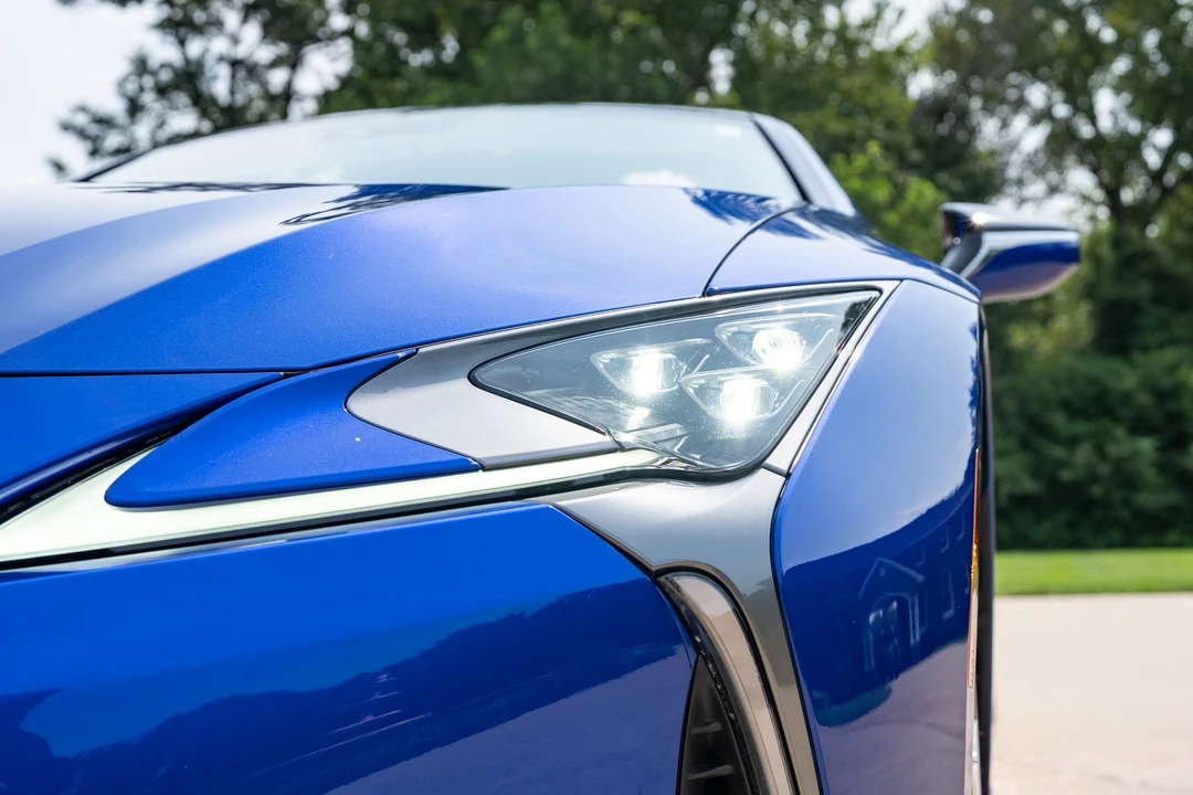 2021 Lexus LC - Image 20 of 31