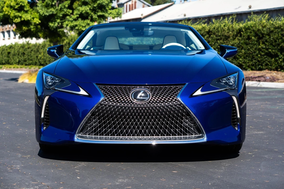 2021 Lexus LC - Image 20 of 31