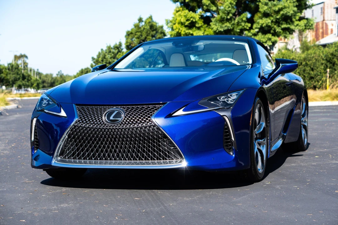 2021 Lexus LC - Image 19 of 31