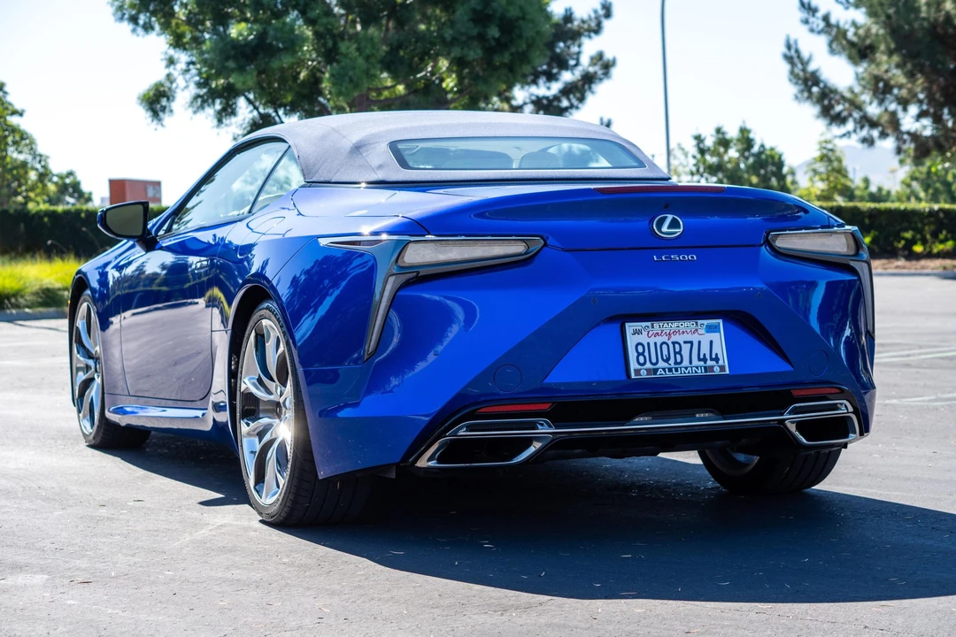 2021 Lexus LC - Image 30 of 31