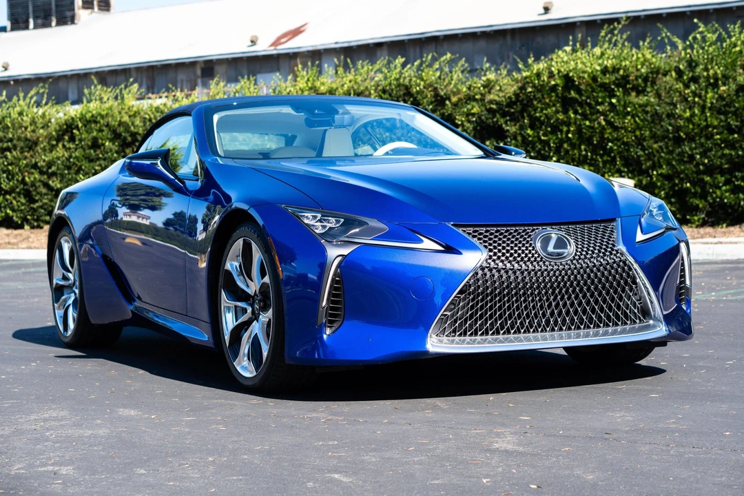 2021 Lexus LC - Image 22 of 31