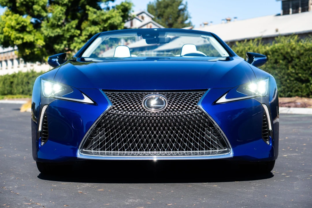 2021 Lexus LC - Image 4 of 31