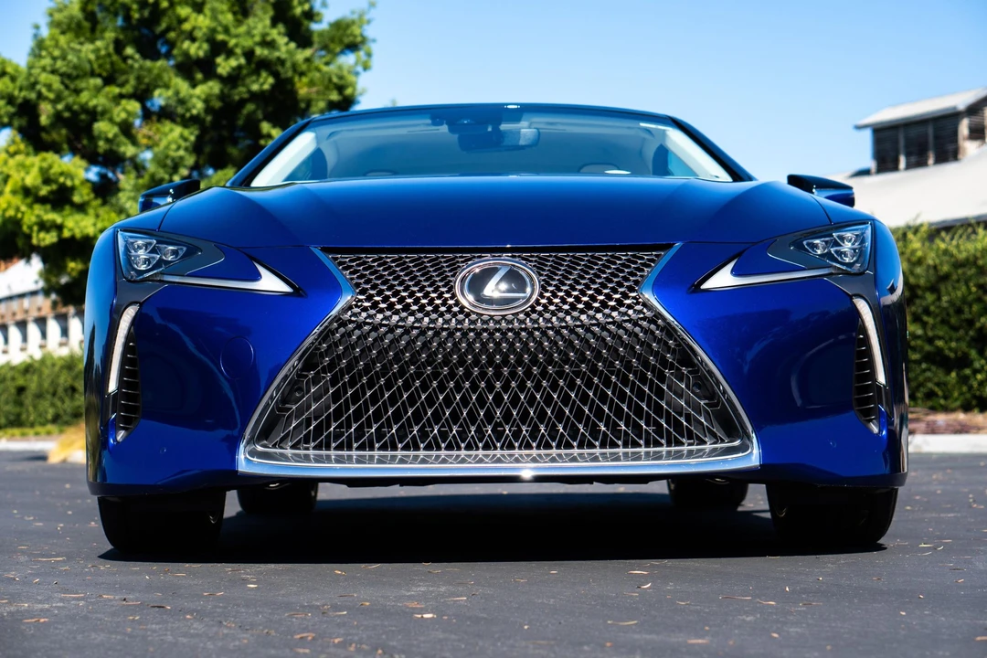 2021 Lexus LC - Image 6 of 31