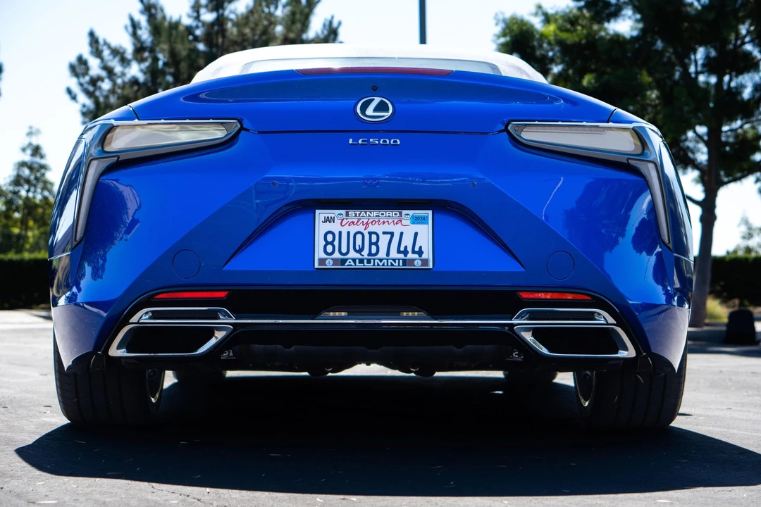 2021 Lexus LC - Image 13 of 31