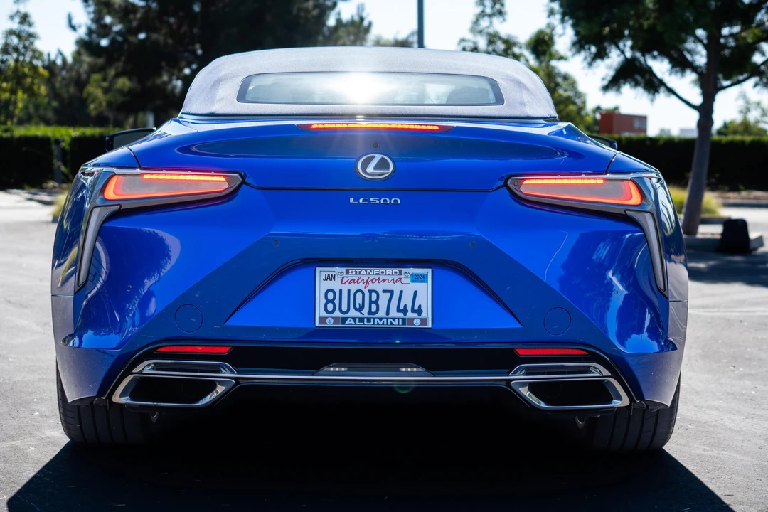 2021 Lexus LC - Image 27 of 31