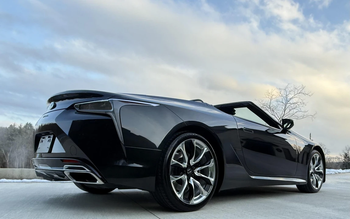 2021 Lexus LC - Image 22 of 31