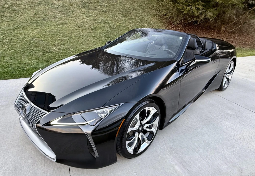 2021 Lexus LC - Image 12 of 31