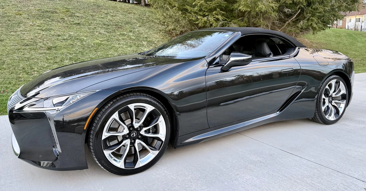 2021 Lexus LC - Image 4 of 31