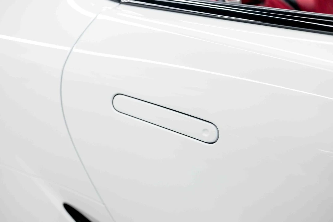 2021 Lexus LC - Image 23 of 31
