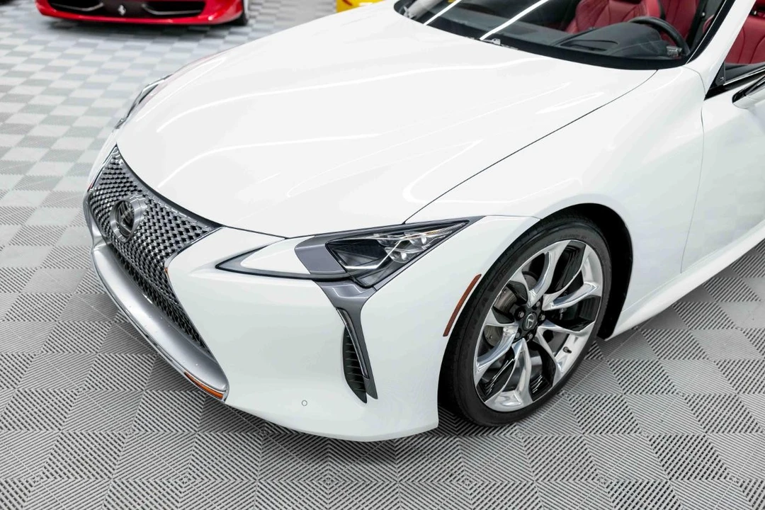 2021 Lexus LC - Image 15 of 31