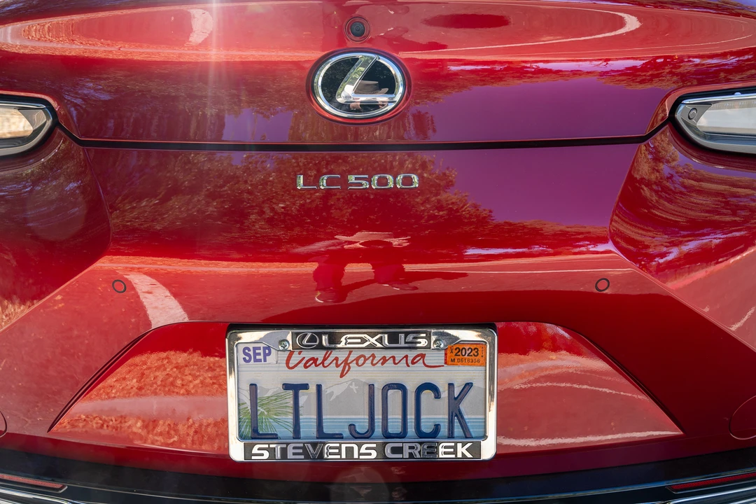 2021 Lexus LC - Image 15 of 31