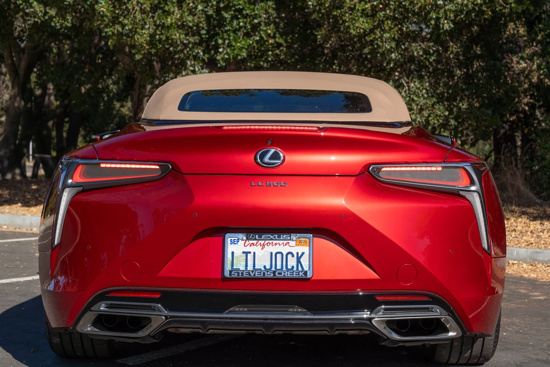 2021 Lexus LC - Image 8 of 31