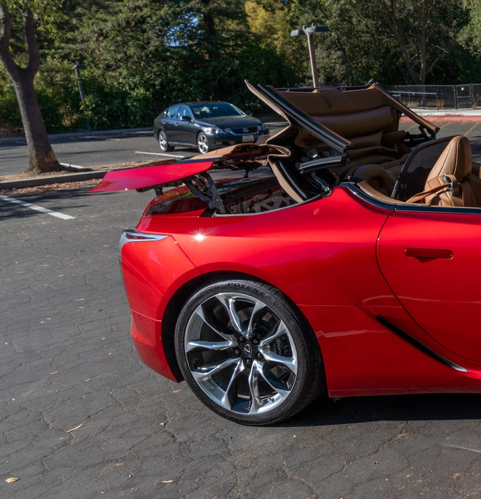 2021 Lexus LC - Image 31 of 31