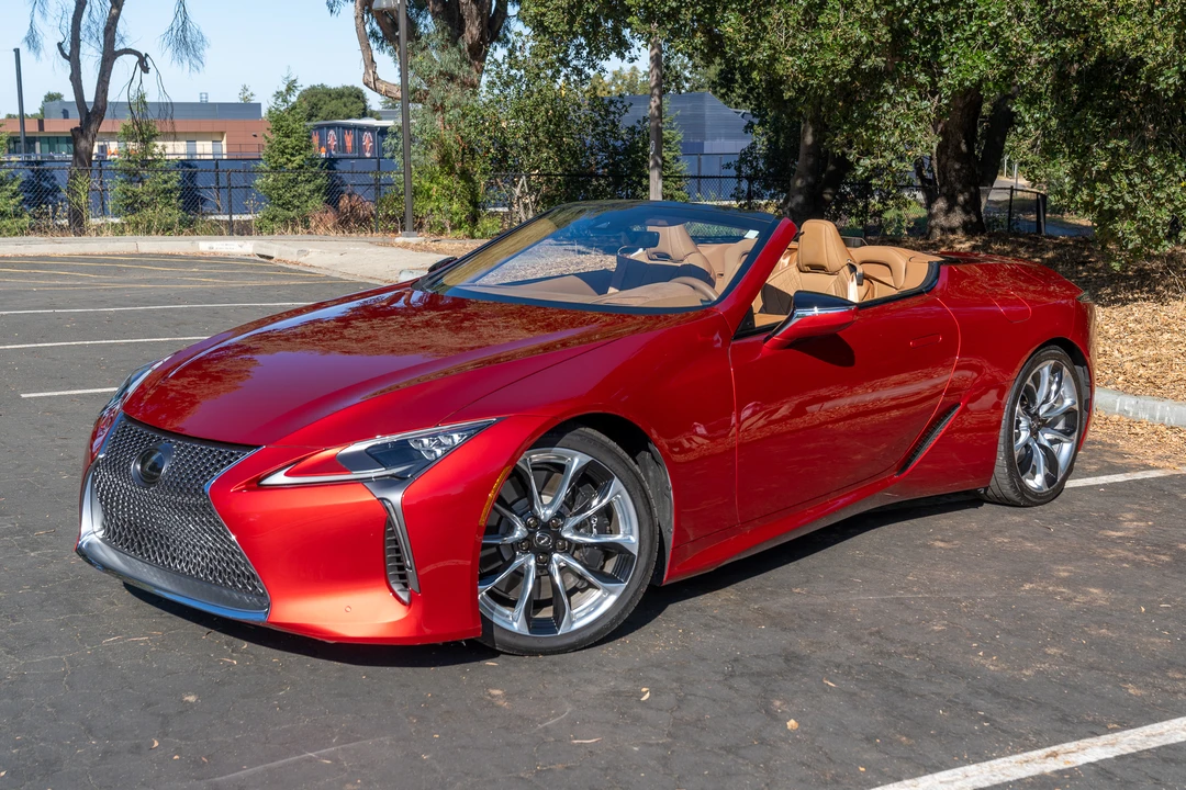 2021 Lexus LC - Image 12 of 31