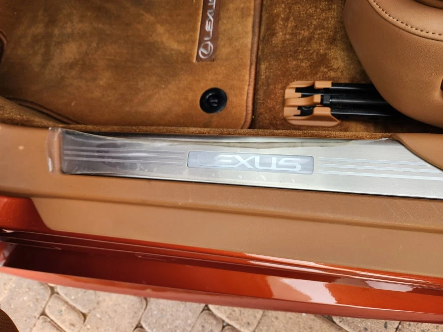2021 Lexus LC - Image 19 of 31