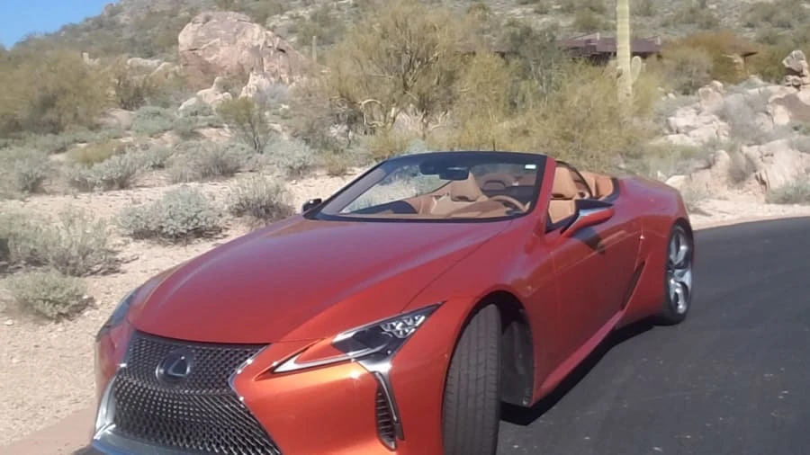 2021 Lexus LC - Image 14 of 31